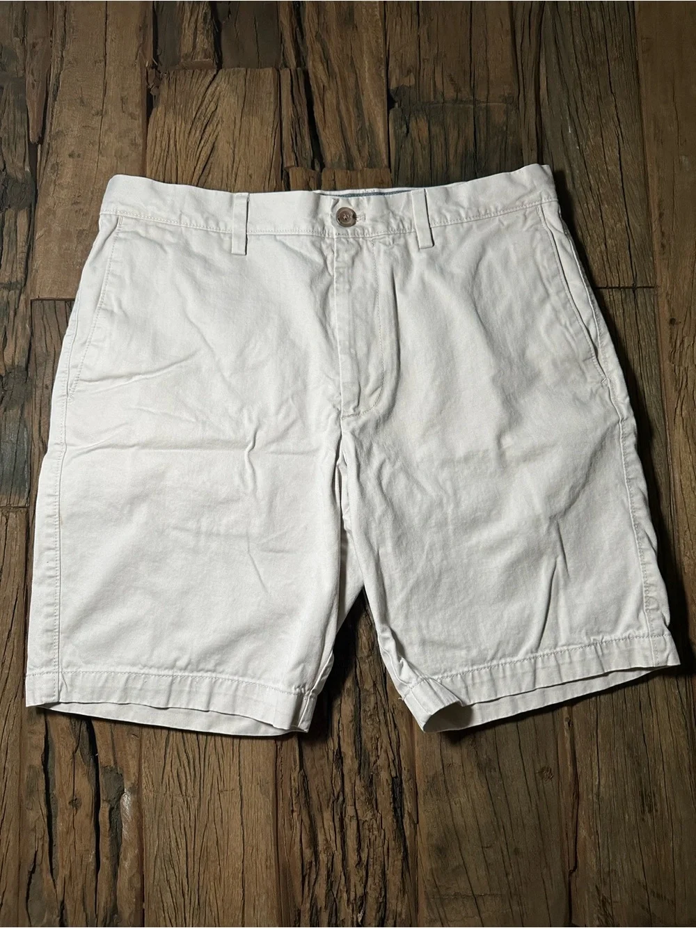 Banana Republic Off-White Flat-Front Chino Shorts